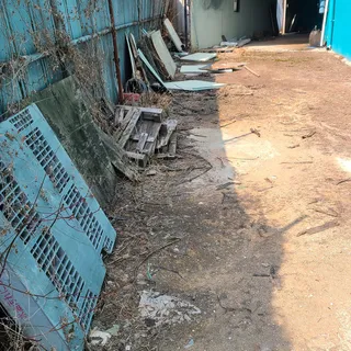컨테이너동 5개 철거