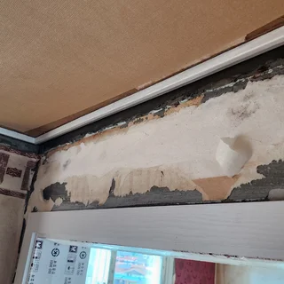 36년 구축 우성아파트, 누수·훼손 완벽 보수 후 도배장판으로 재탄생