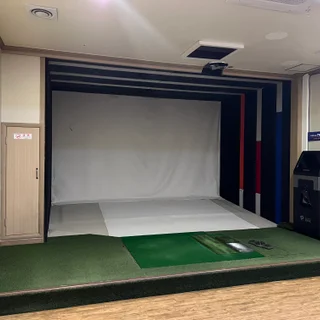 스크린골프연습장 부분 철거