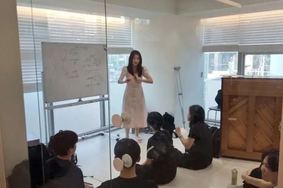 이미지 6