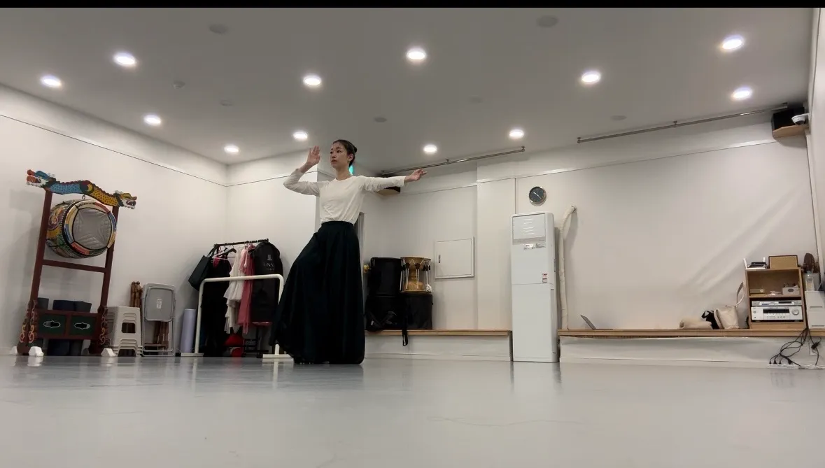 이미지 4