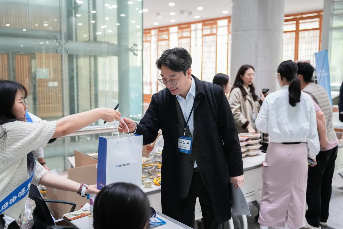 이미지 6