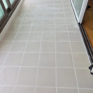칙칙한 베란다, 50만원만 투자하시면 새롭게 바꿔드려요!