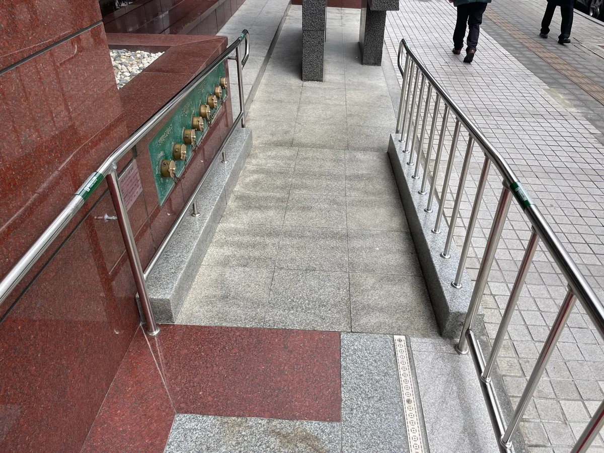 이미지 4