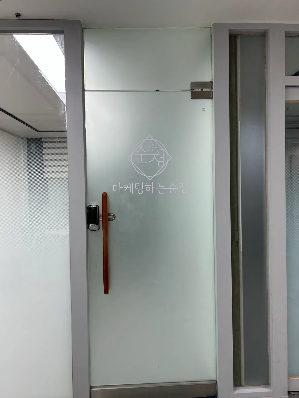 이미지 4