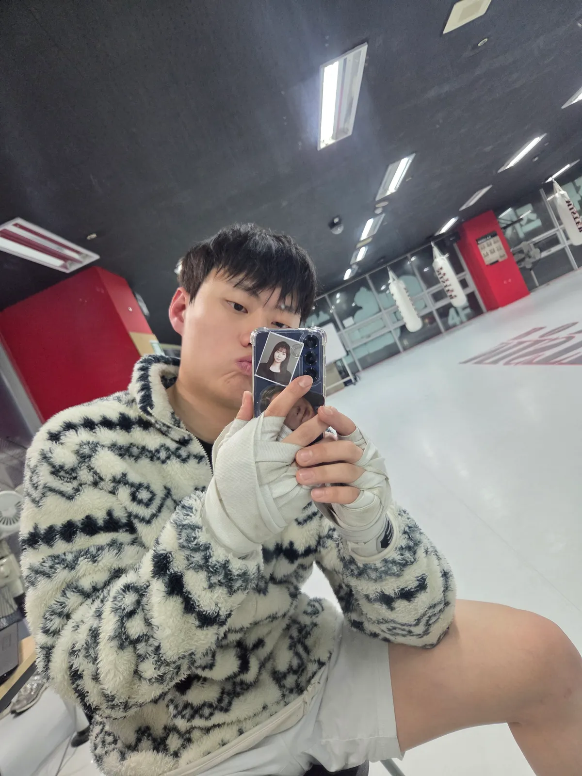 이미지 4