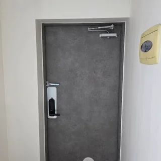 현관문 