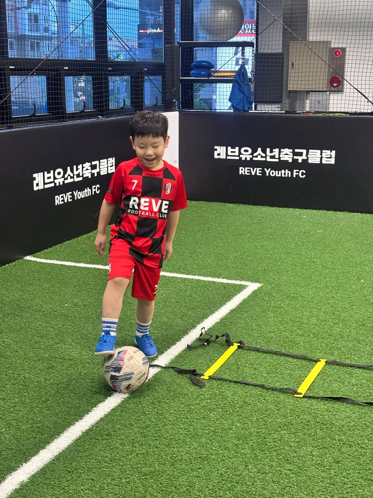 우리 아이 첫 축구, 즐거움과 실력 향상을 동시에! 유소년 축구 레슨 / 박준상 - 숨고, 숨은고수