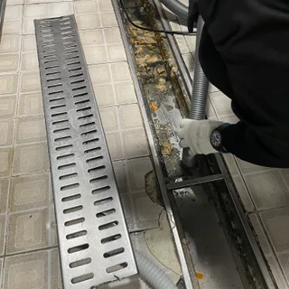 식당주방 하수구 트렌치 역류 해결