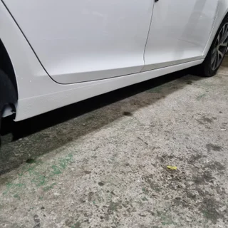 말리부뒤휀더및스테프판금도장