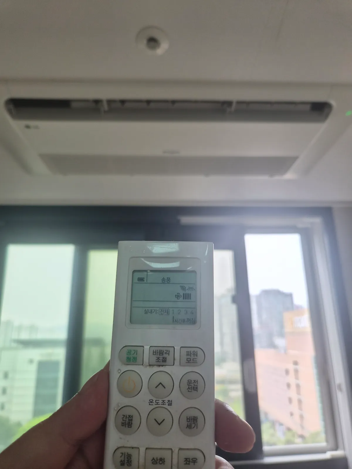 이미지 4