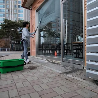 신규오픈전 유리 청소