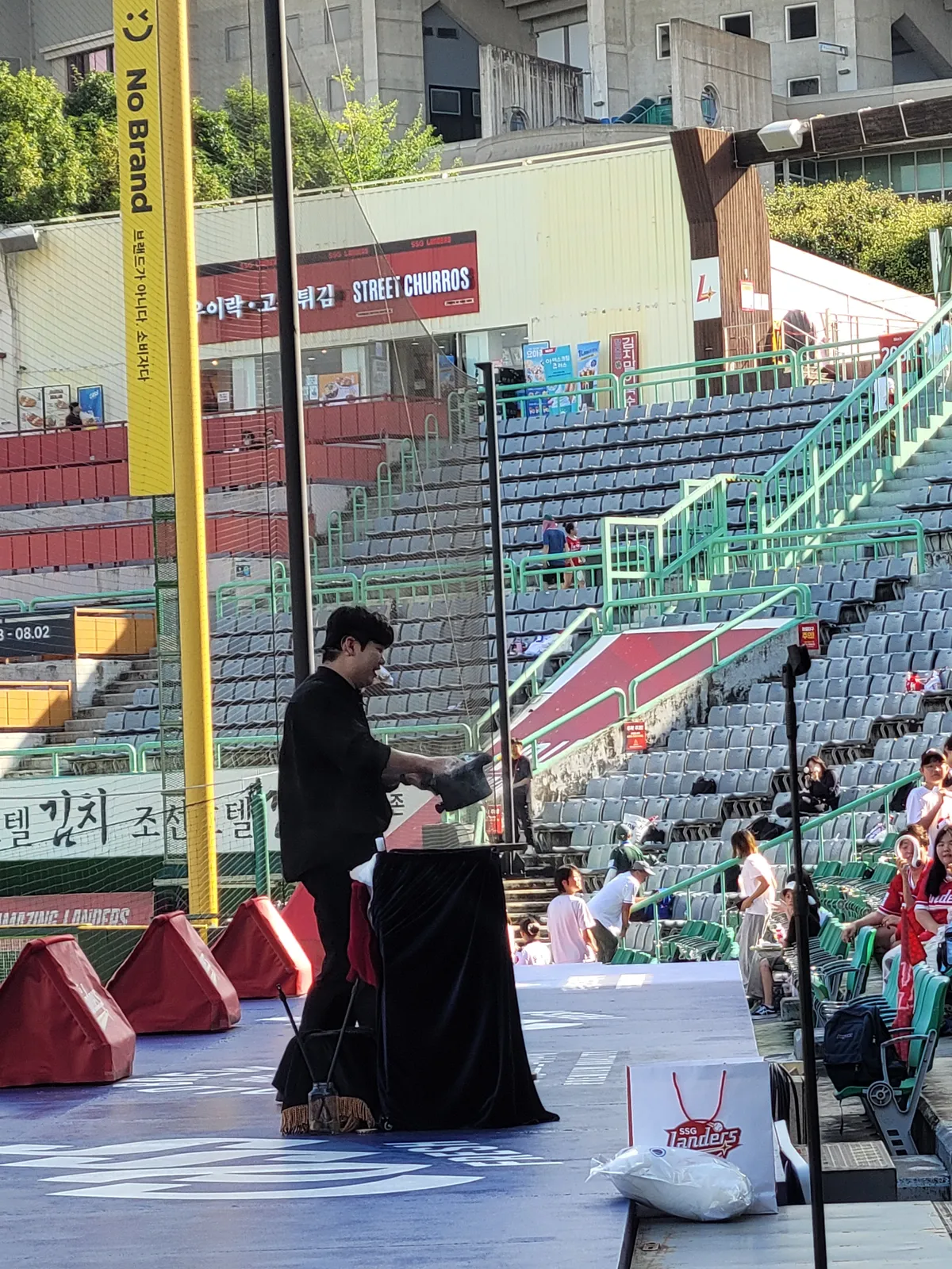 이미지 12