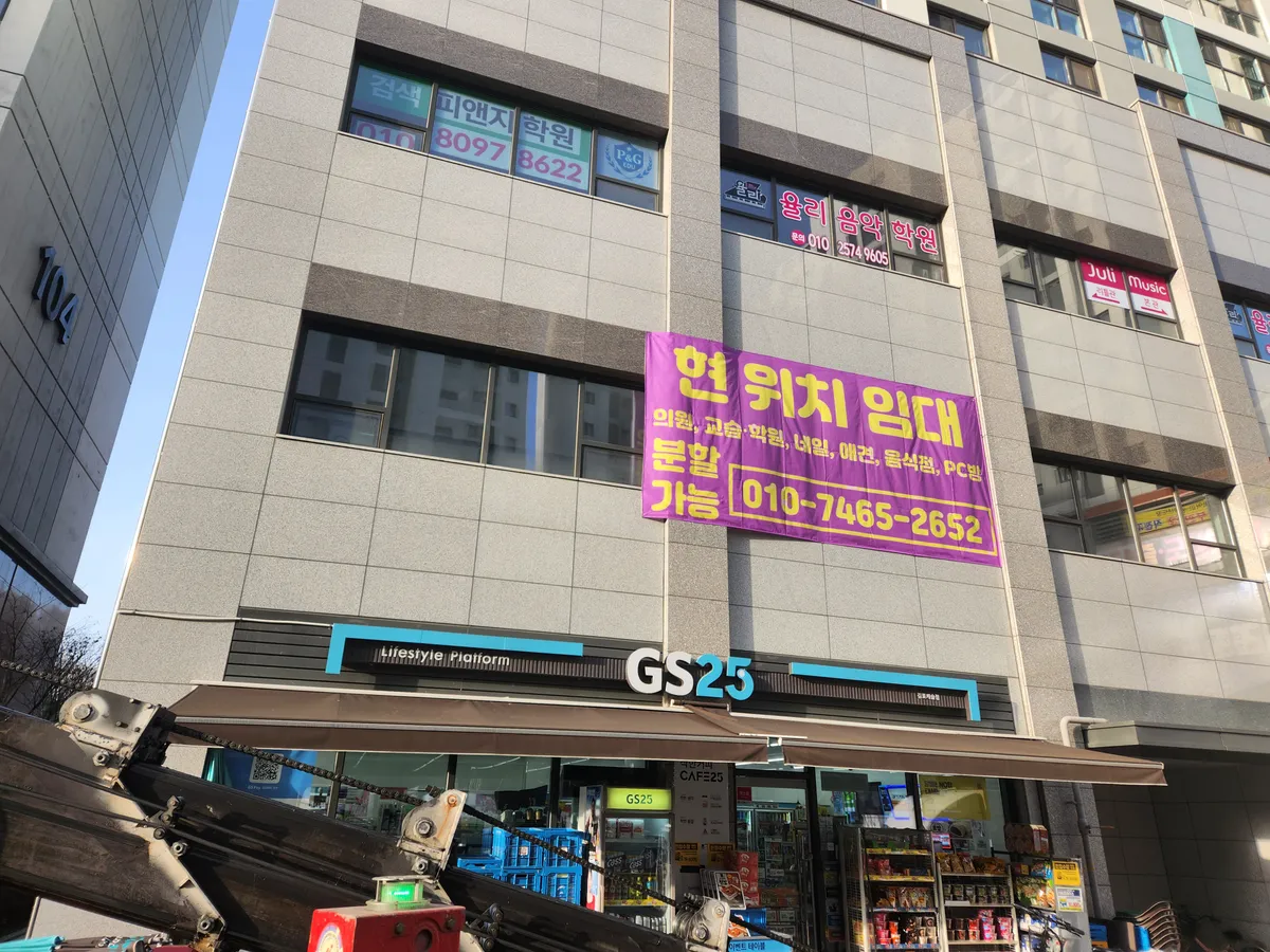 이미지 4