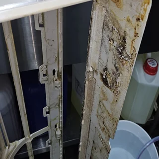 서울대입구 삼겹살집 주방 벽걸이 에어컨 청소