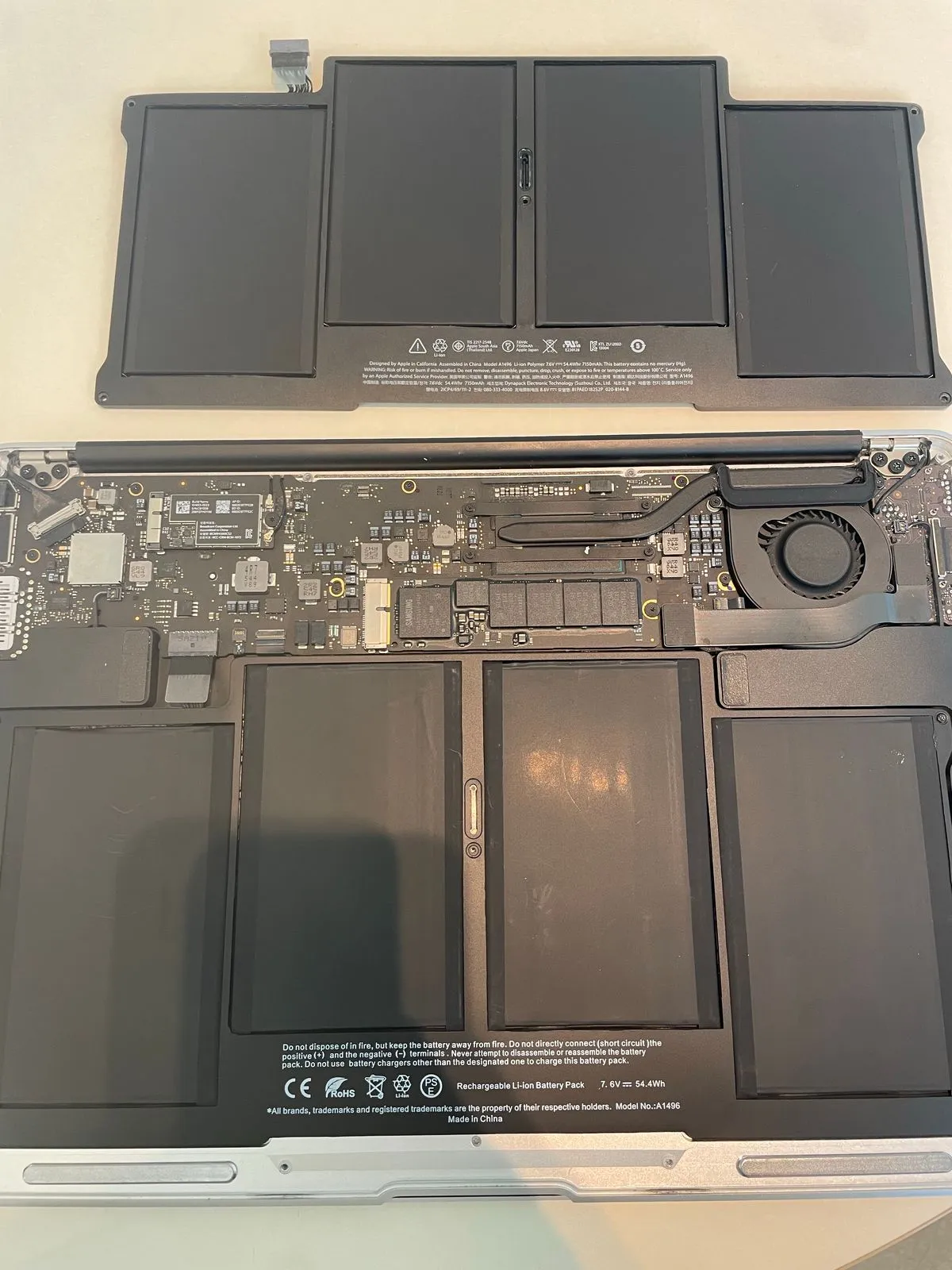 맥북(Macbook) 전원부 수리 및 배터리 교체 / 청년엔지니어 - 숨고, 숨은고수 맥북(Macbook) 전원부 수리 및 배터리 교체