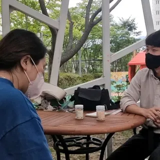 다른 강아지와의 사회성과 짖음 교육