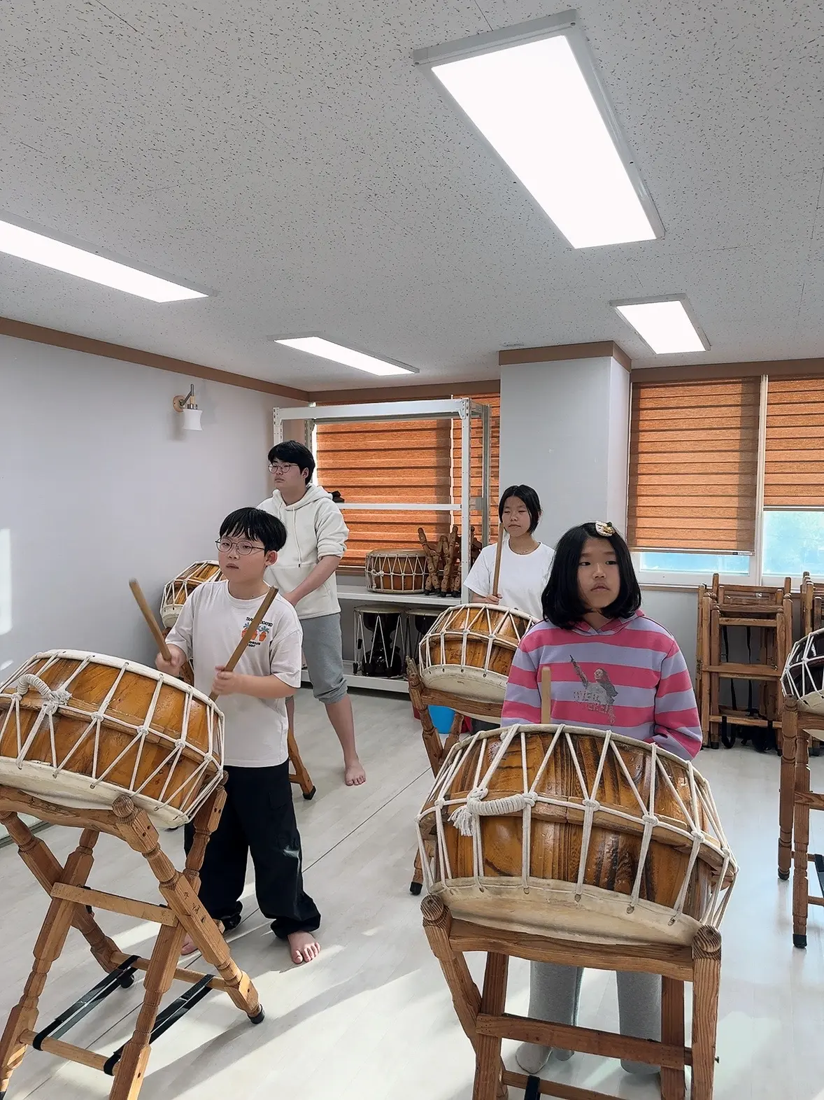 이미지 4