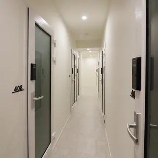 INT 스튜디오