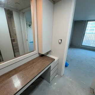 낡고 오래된 공간에 새 숨결을, 인테리어 필름으로 완성하는 모던 스타일