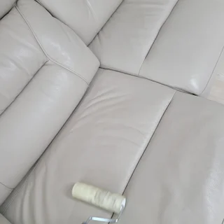 가죽소파도 역시 보라새것입니다.
