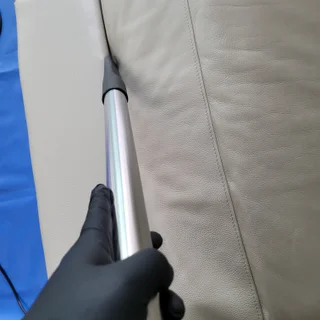가죽소파도 역시 보라새것입니다.