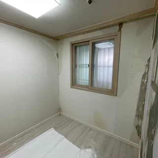 탄방동 투룸 기존벽지(벽)제거후 소폭 합지시공