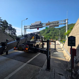터널 보수 작업