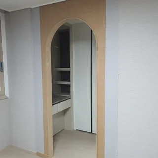 아치게이트, 천장평탄,천장 간접등박스