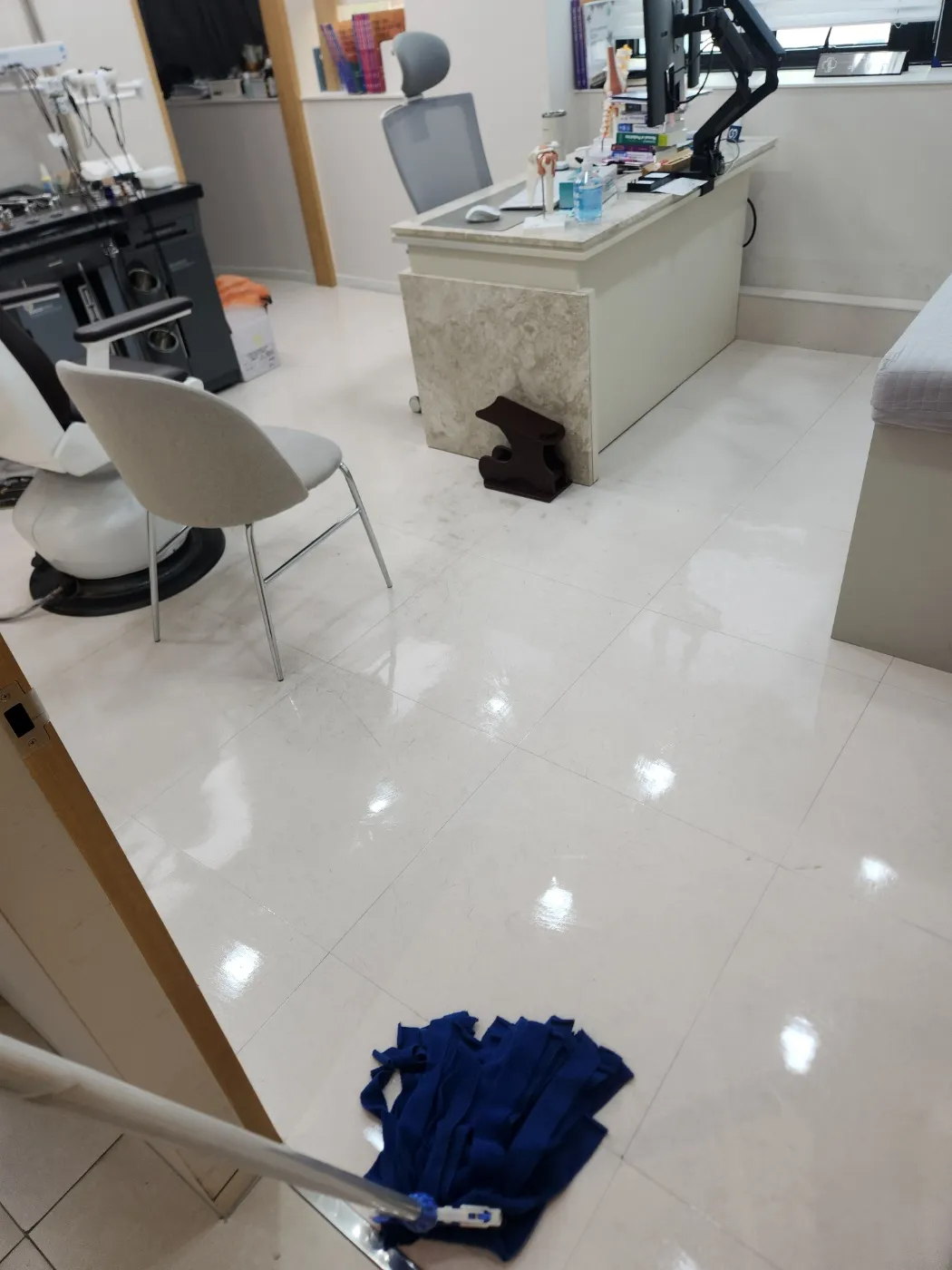 이미지 4