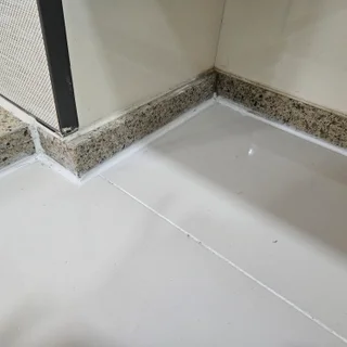 현관셀프 시공 후 재시공