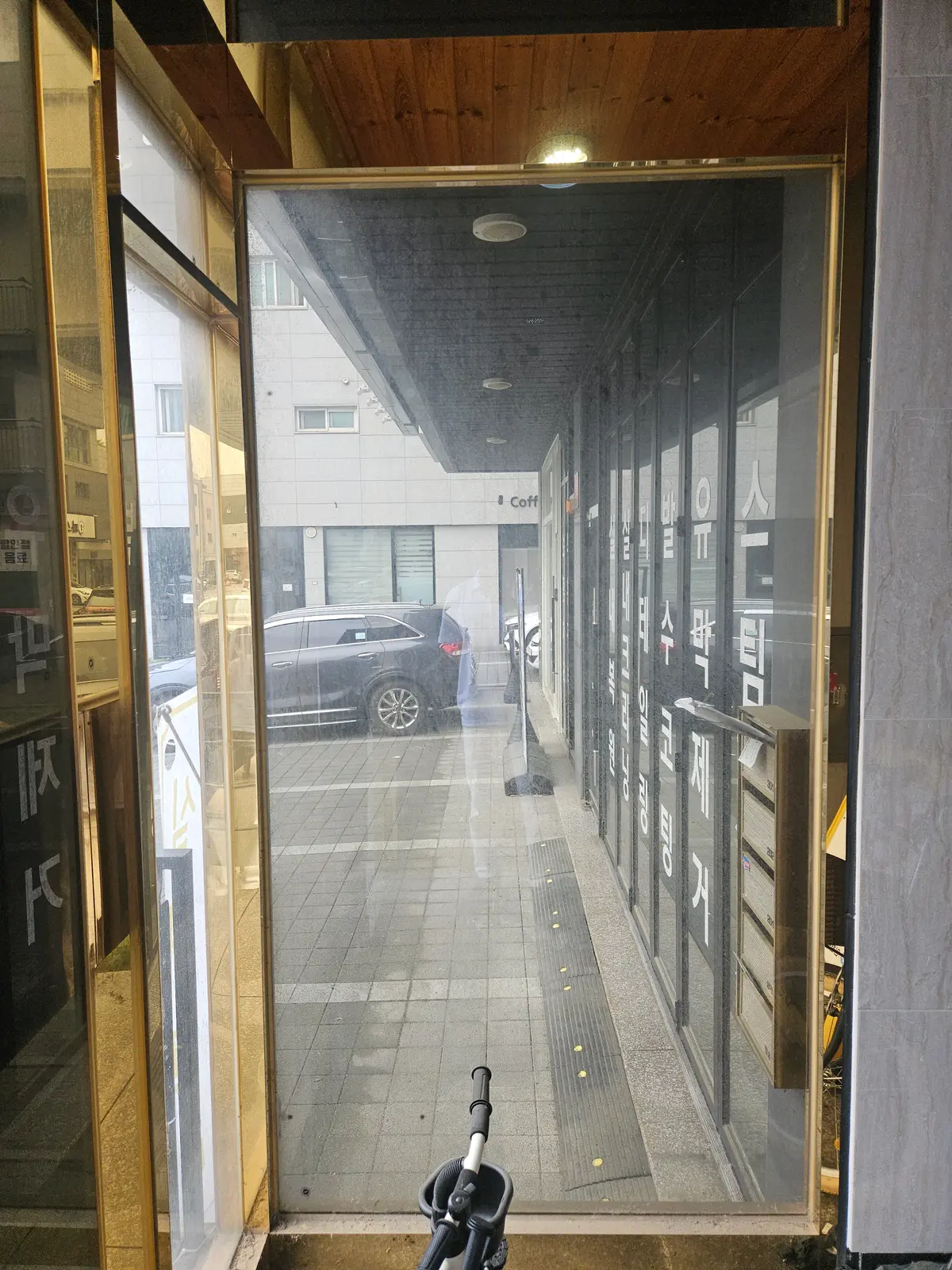 이미지 4