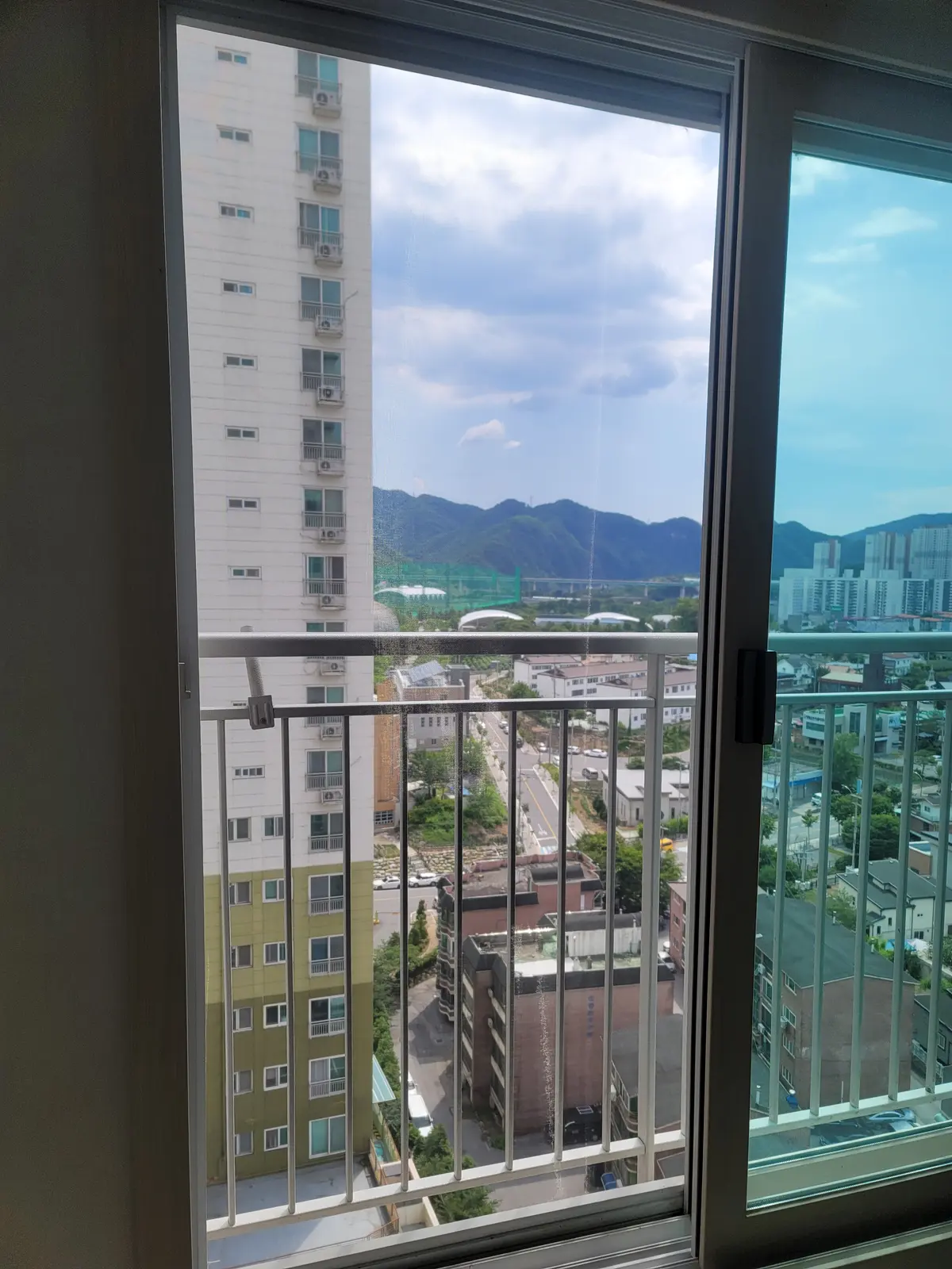 이미지 12
