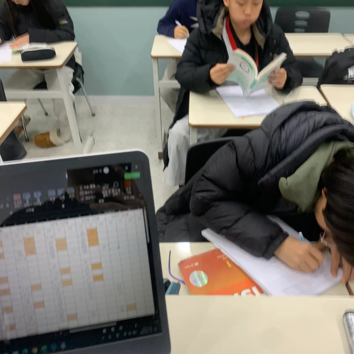 이미지 4