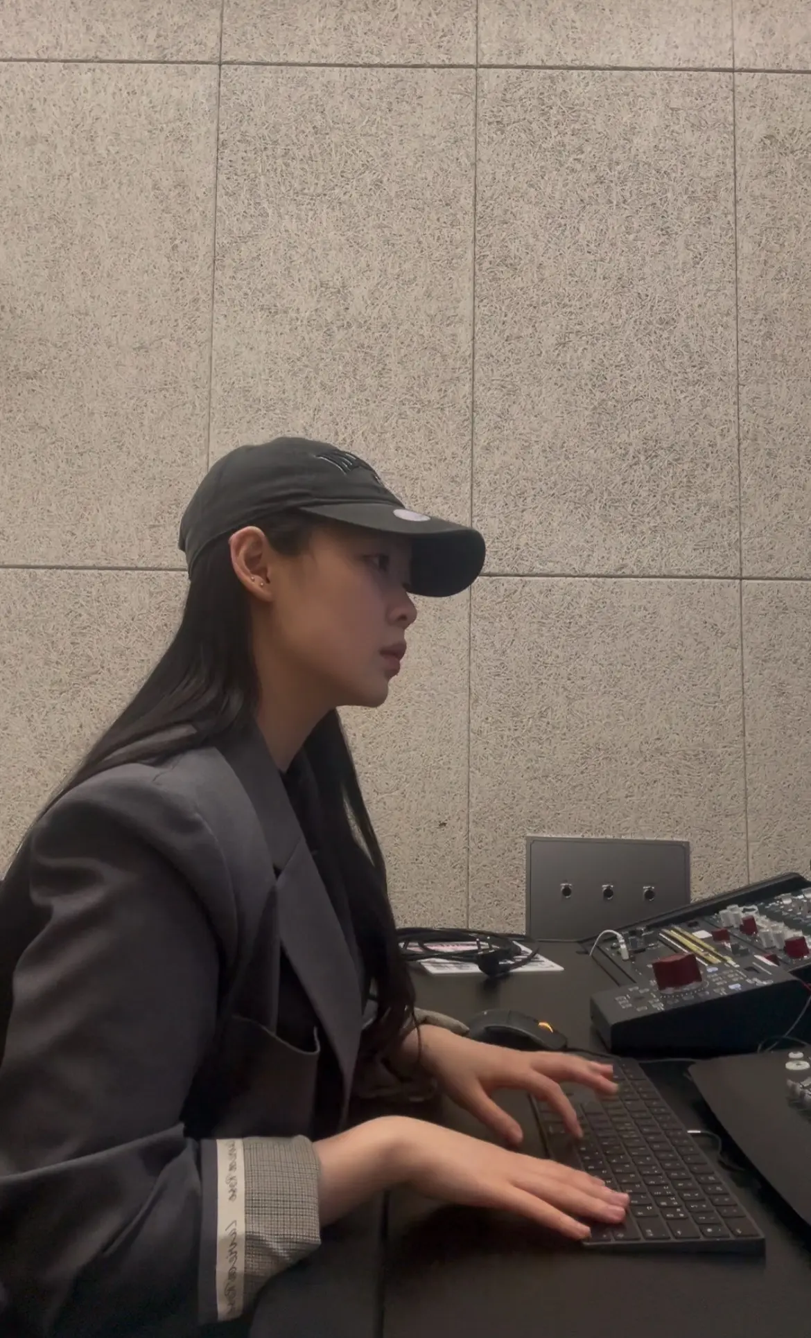 이미지 4