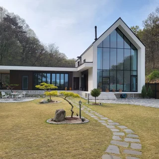 전원주택 3중로이유리 전용 필름시공
