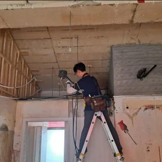 제가 작업한 사진 입니다. 청년전기는 젊지만 책임감과 열정으로 작업에 임합니다.