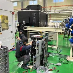 산업용 로봇을 이용한 생산자동화 라인