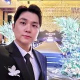 경력 8년, 신뢰받는 웨딩 사회자 한겨레